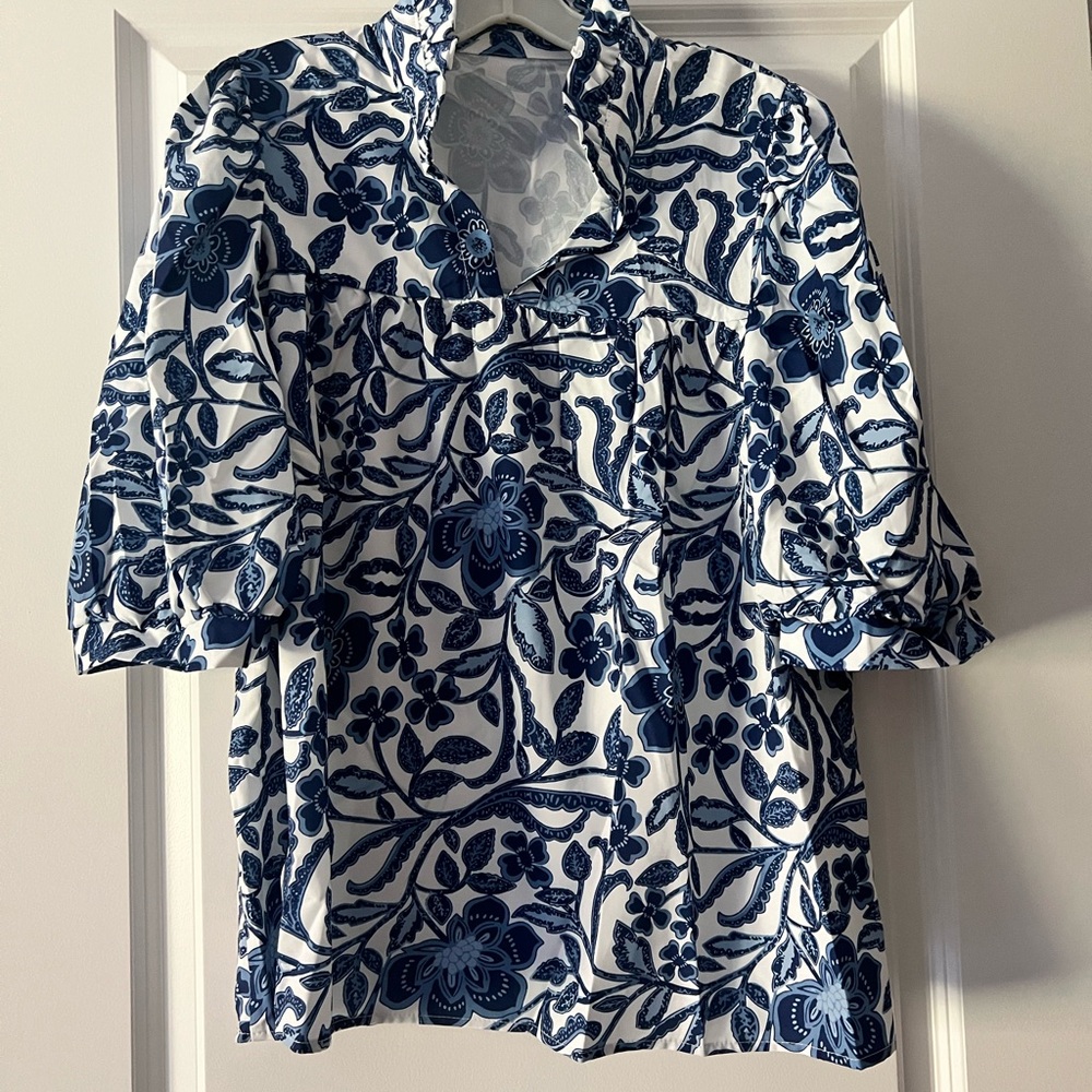 Floral Blue and White Women's Top